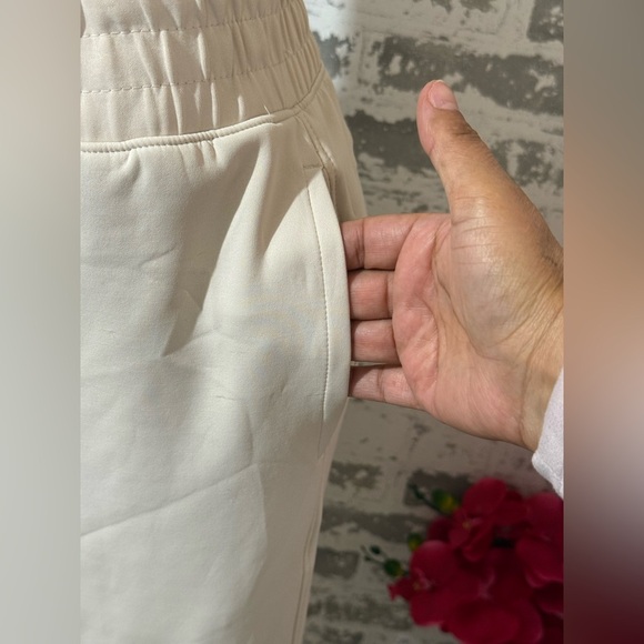 Yogalicious Scuba Dahila Pants in Soft Beige - Picture 3 of 4